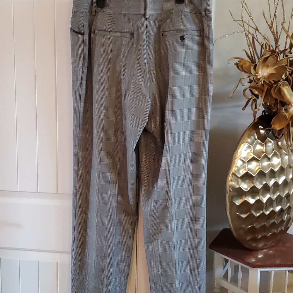 Pants - Picture 4 of 4